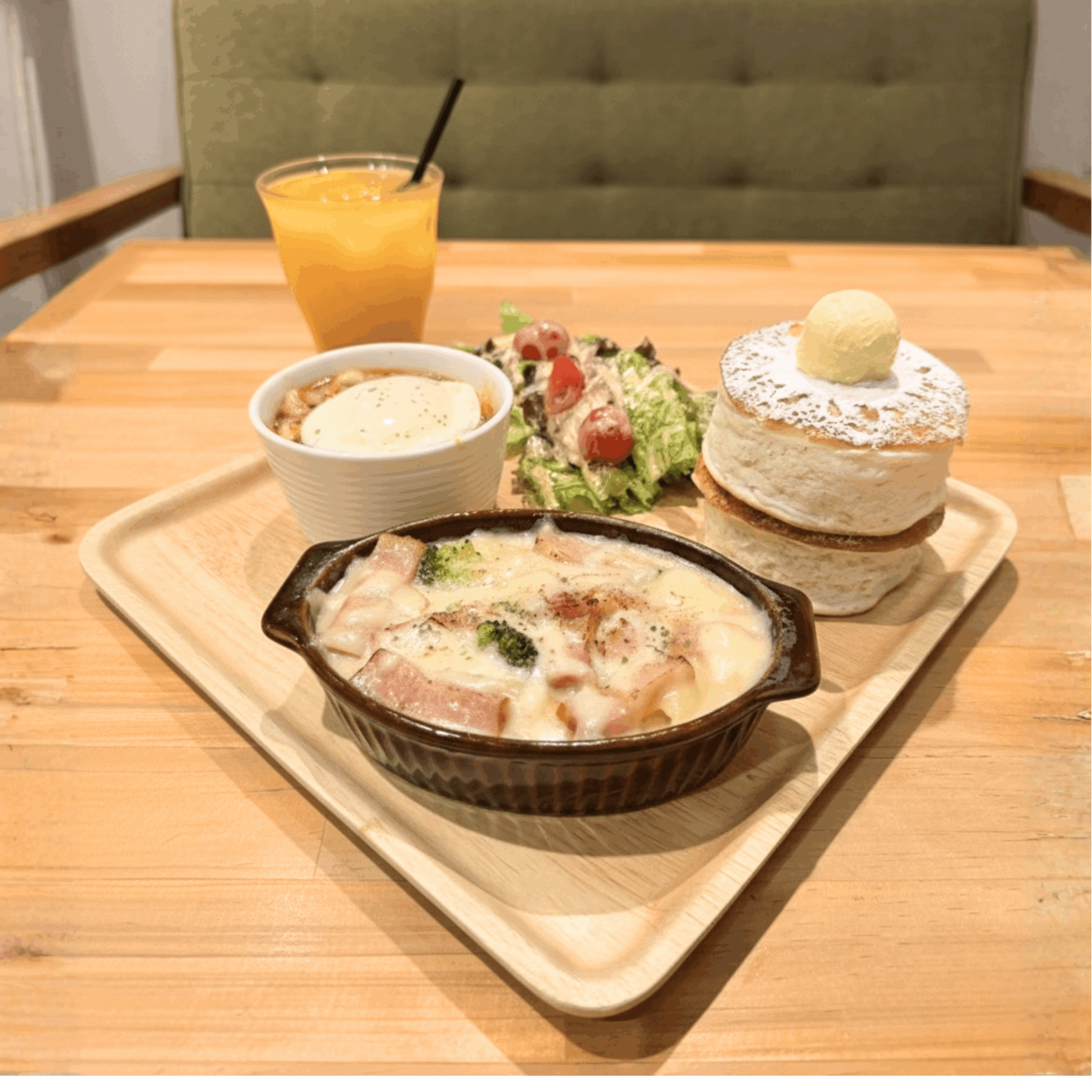 てか グラタンのグラタン！ プレミアムパンケーキセット